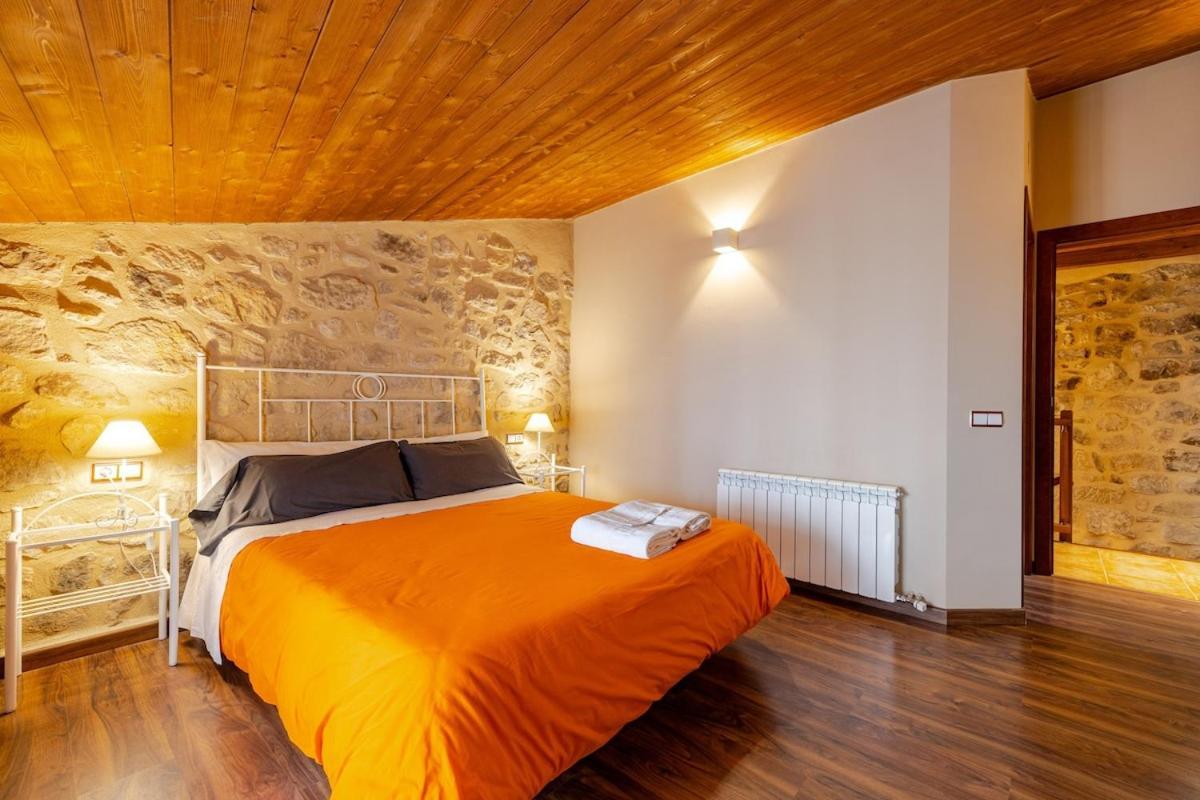 Casa Rural Lo Niu Caseras ภายนอก รูปภาพ